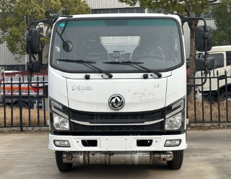 東風(fēng)華神藍(lán)牌2.3方加油車(chē)_楚勝牌CSC5040GJYEH6型加油車(chē) 東風(fēng)華神藍(lán)牌2.3方加油車(chē)_楚勝牌CSC5040GJYEH6型加油車(chē)